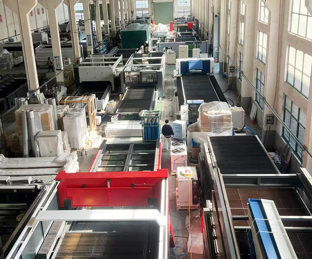 Factory for autonomous welding robot